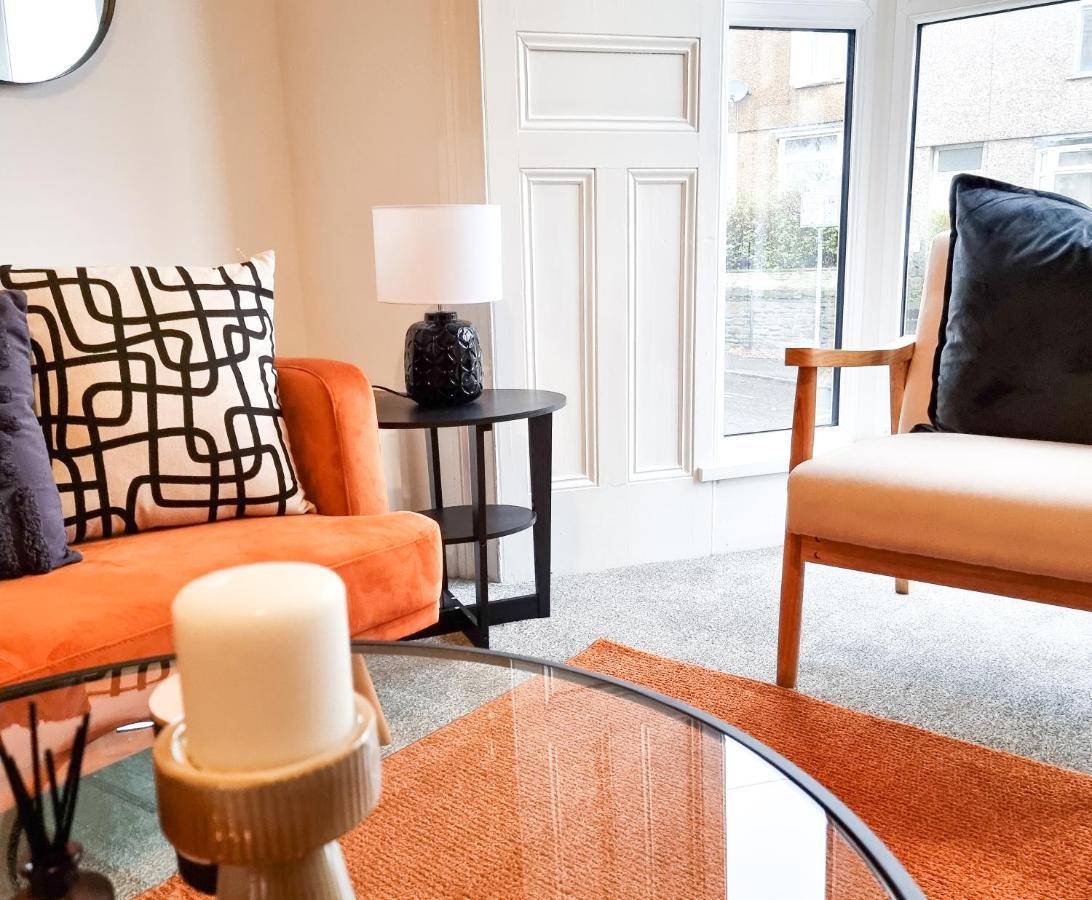 Spacious 3-Bed Near The City Centre สวอนซี ภายนอก รูปภาพ